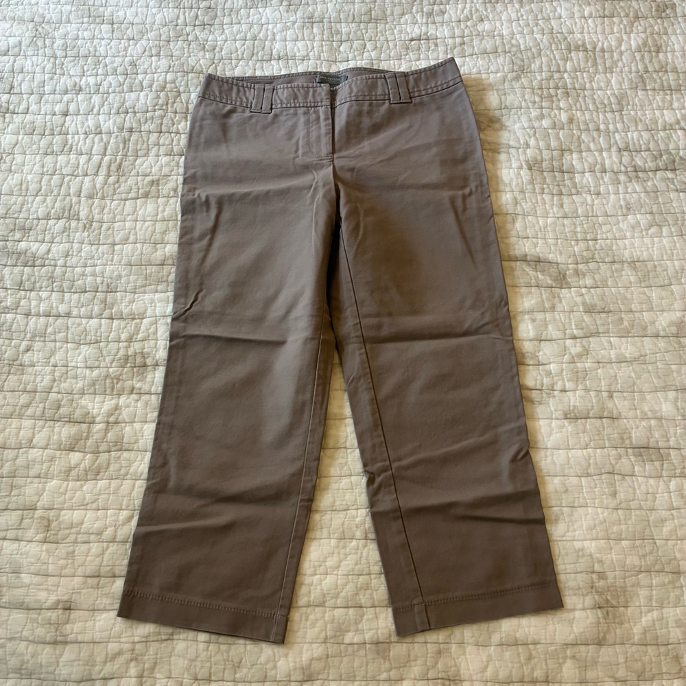 Ann Taylor Factory Stretch Cotton Capris (Taupe) Size 2P